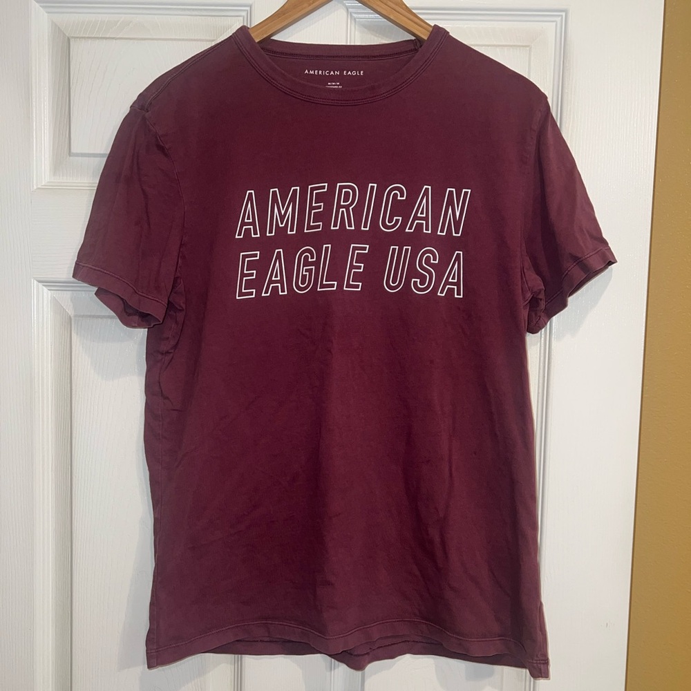 American Eagle men’s tee shirt. Size medium. EUC.
